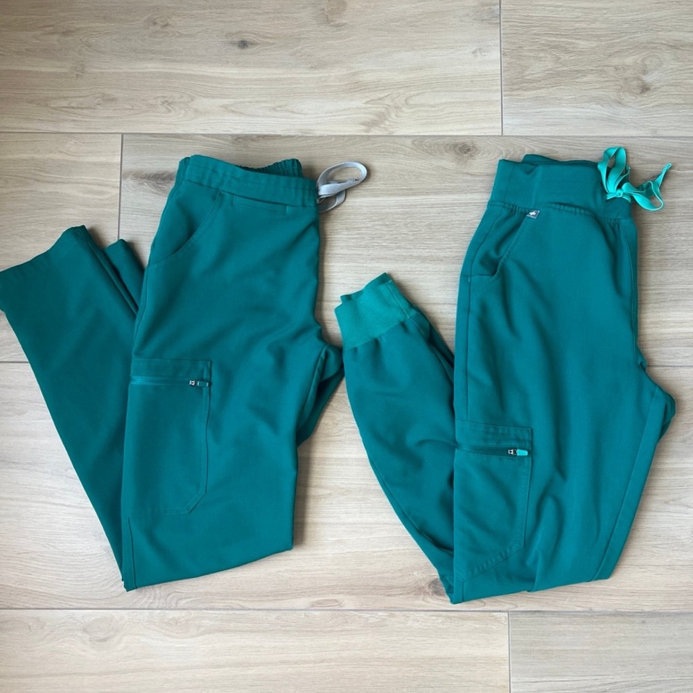 Figs Hunter Green Skinny Scrub Pants